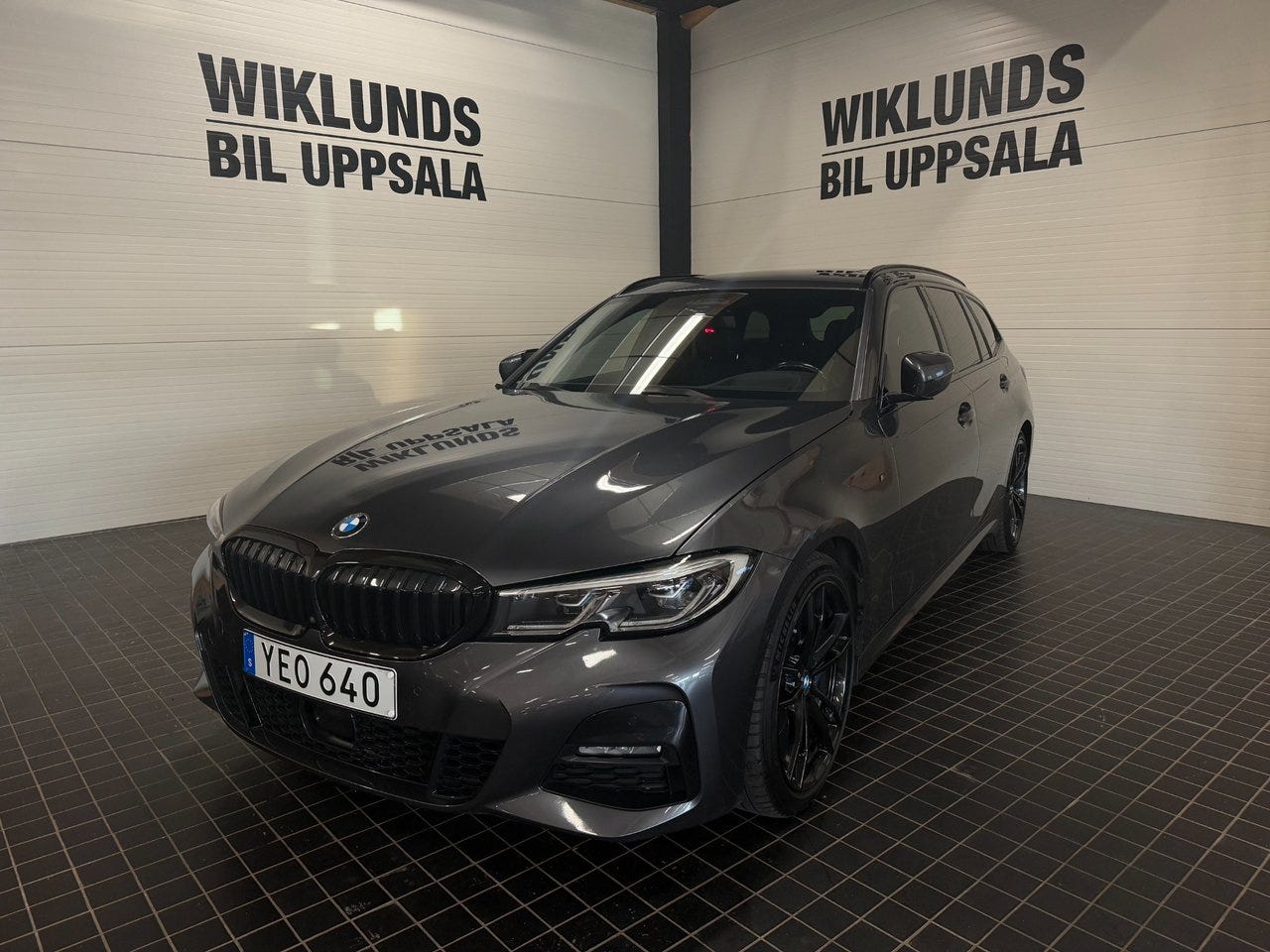 BMW 330d 2020 – bild 1 av 24