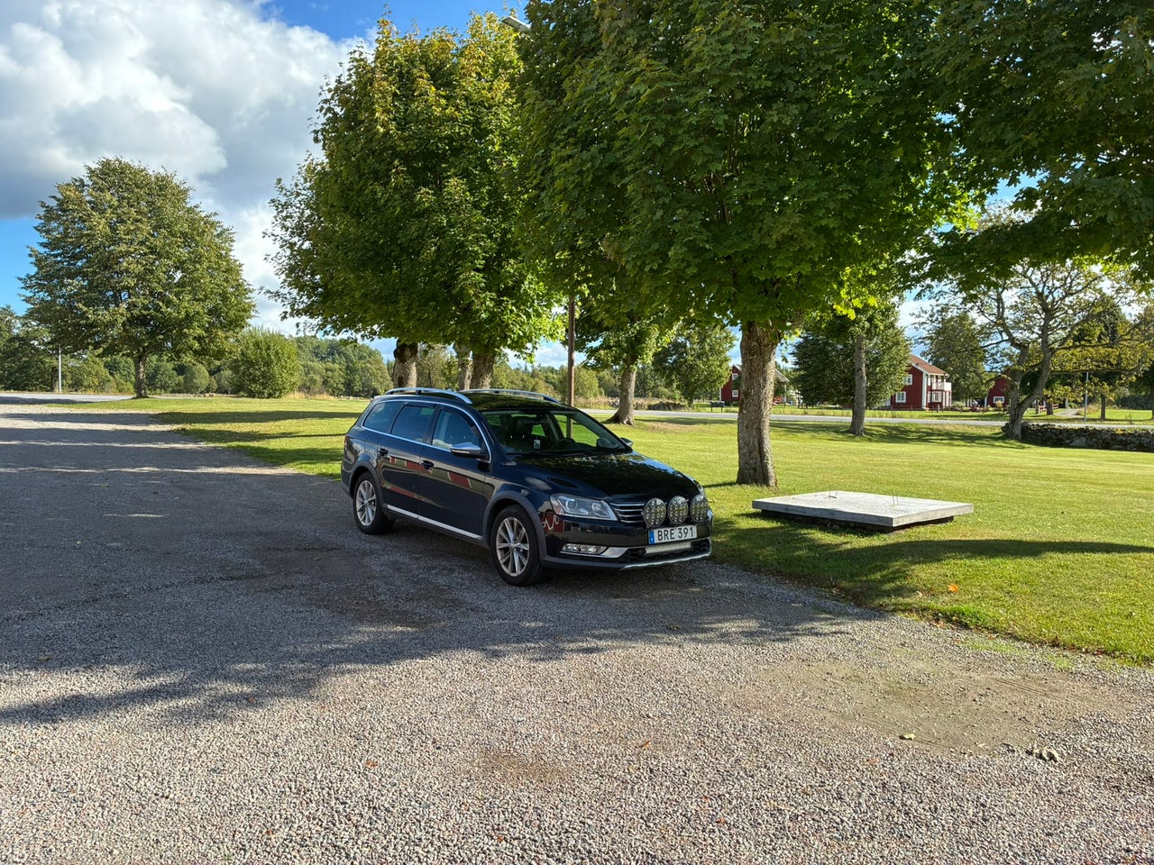 Volkswagen Passat Alltrack 2014 – bild 1 av 3