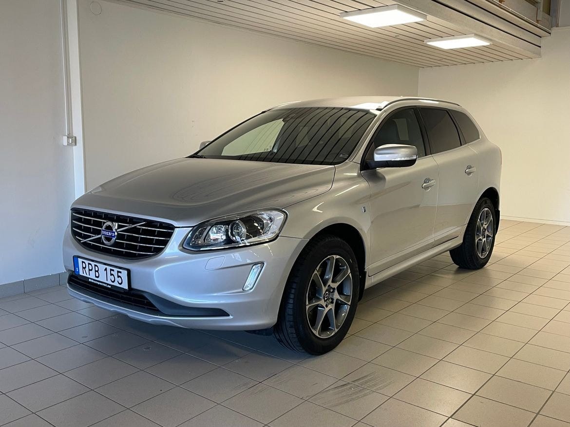 Volvo XC60 2016 – bild 1 av 6