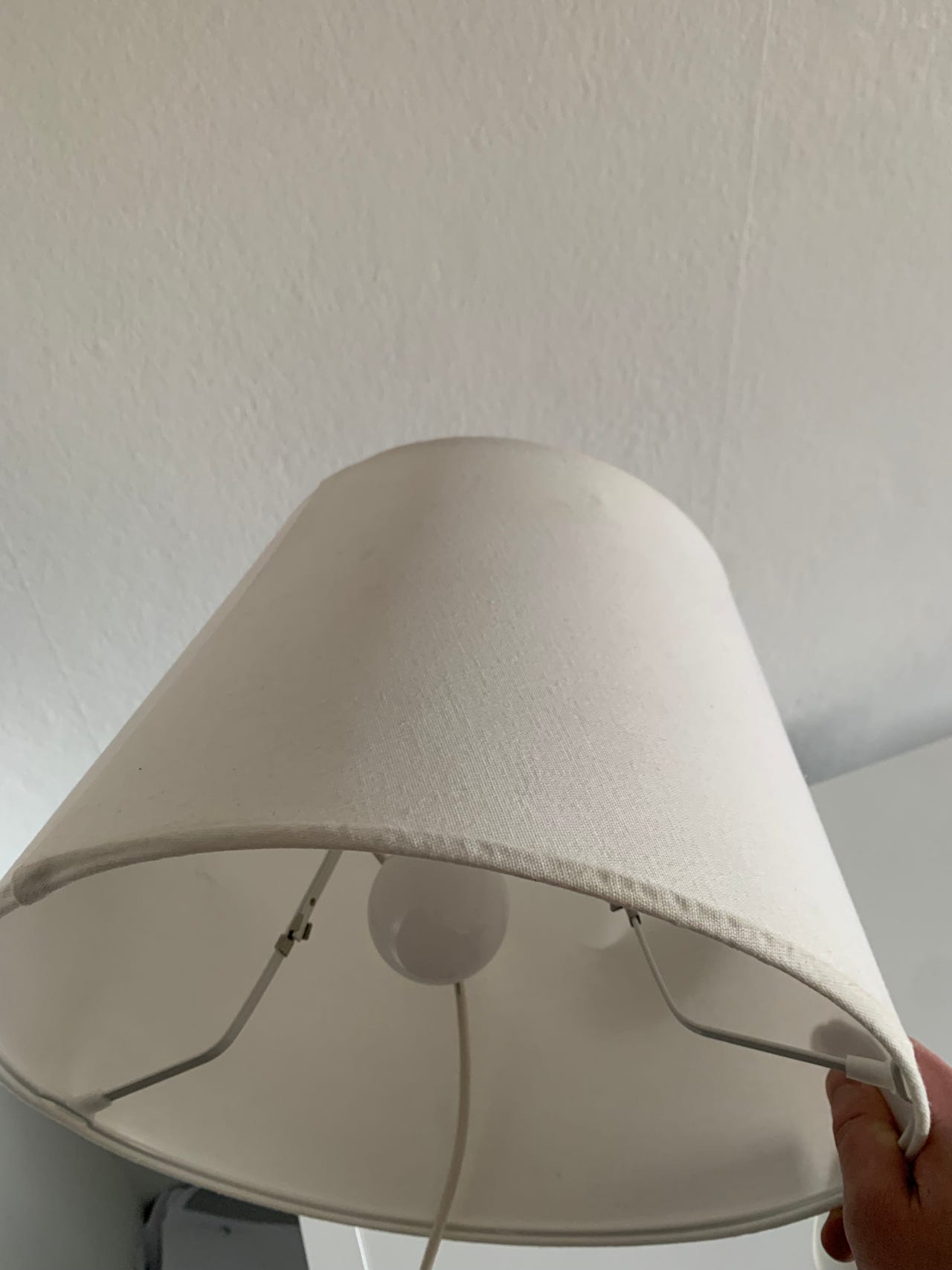 Taklampa från IKEA bortskänkes | Blocket