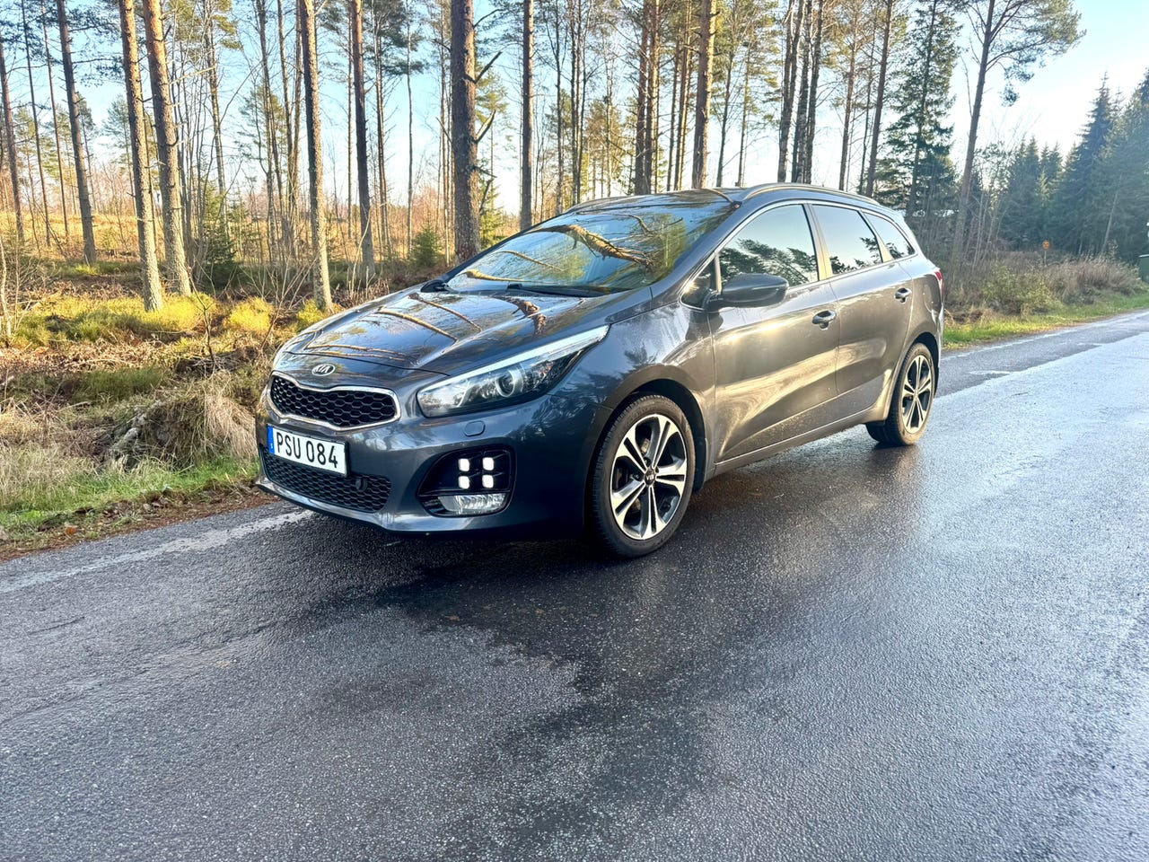 Kia Ceed 2016 – bild 1 av 8