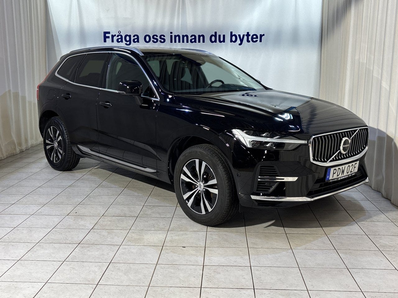 Volvo XC60 2024 – bild 1 av 23