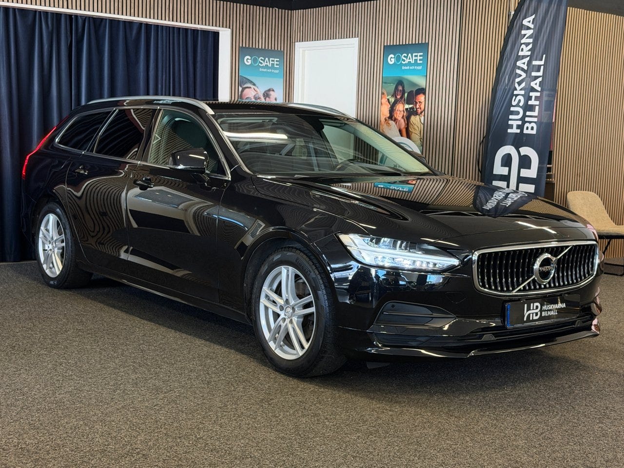 Volvo V90 2019 – bild 1 av 22