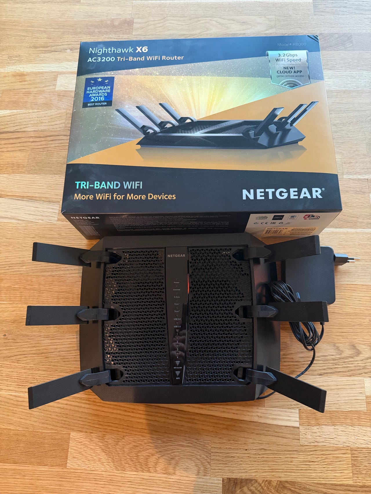 Netgear router Nighthawk X6 med tri-band WiFi | Blocket