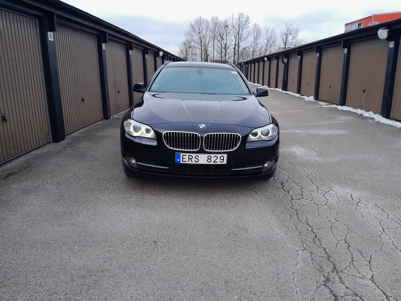 BMW 520d 2011 – bild 1 av 10