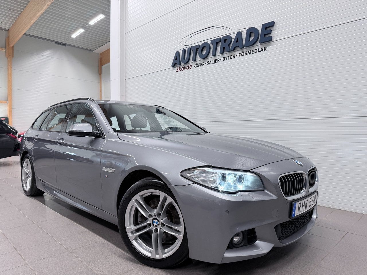 BMW 520d 2017 – bild 1 av 22