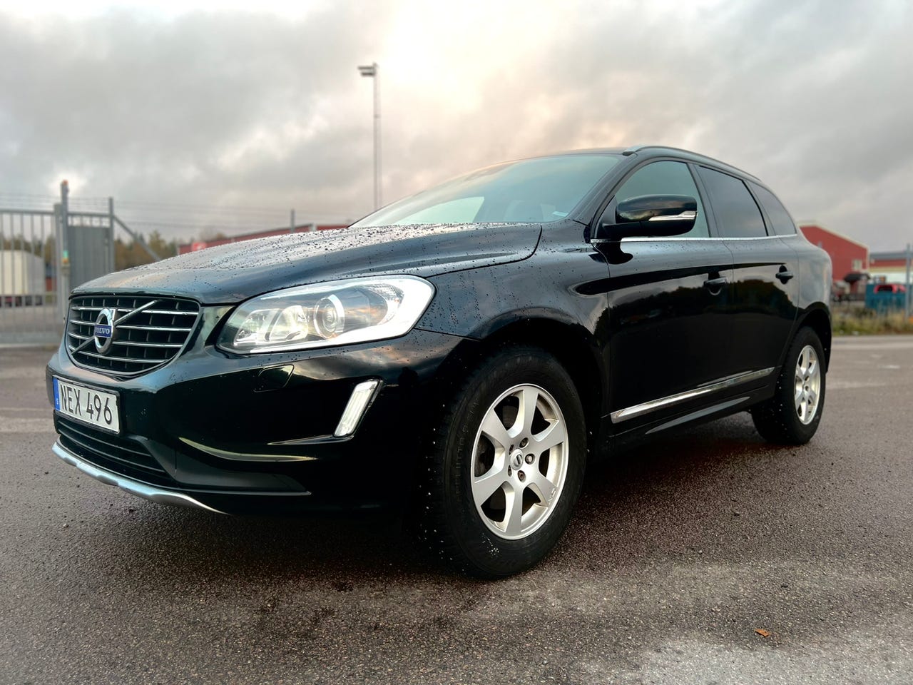 Volvo XC60 2016 – bild 1 av 9