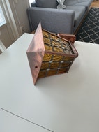 Miniatyrbild