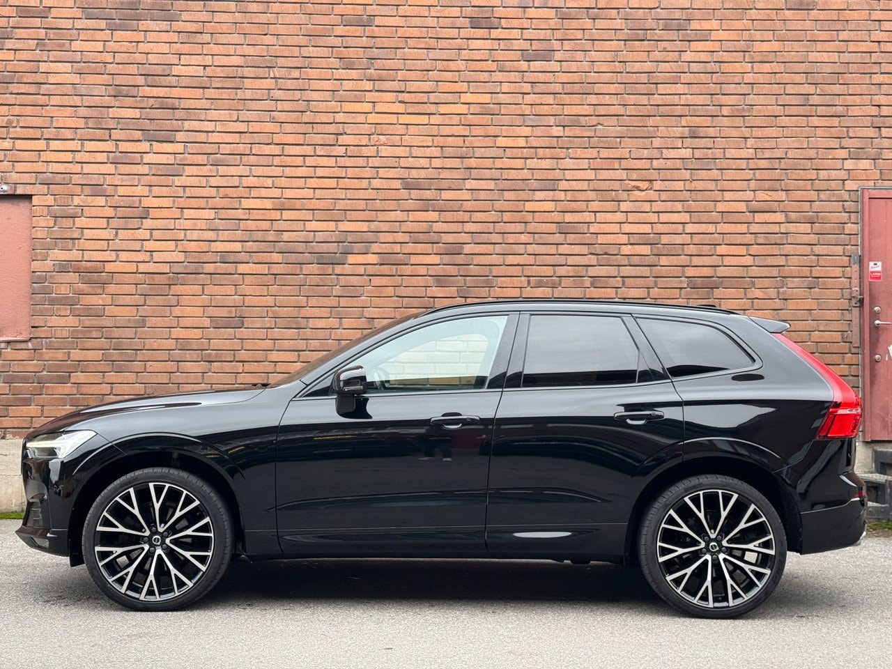 Volvo XC60 197 л.с.