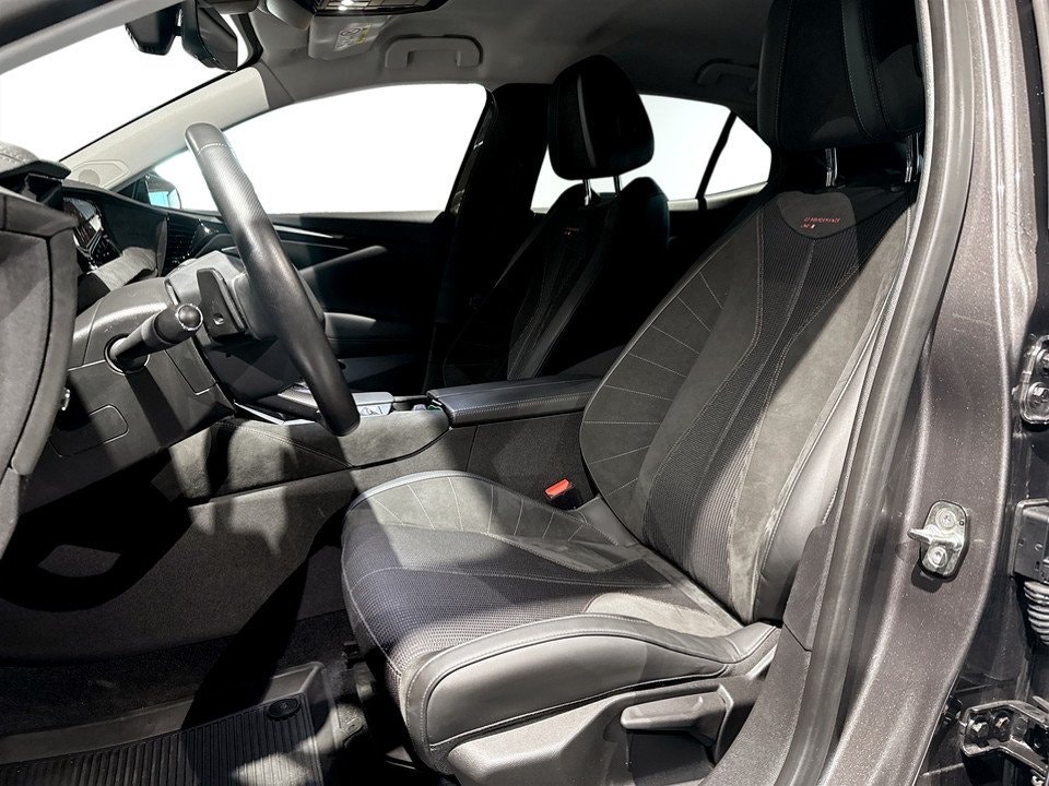DS 4 E-Tense EAT, 225hp, 2022