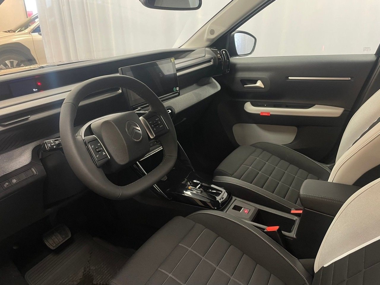 Citroën ë-C3, 113ps, 2025