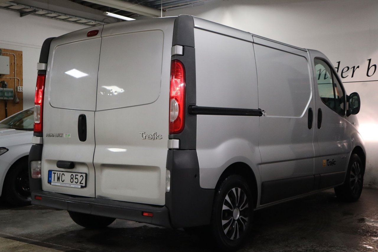 Renault Trafic Van 2.9t 2.0 dCi Quickshift, 114hp, 2013