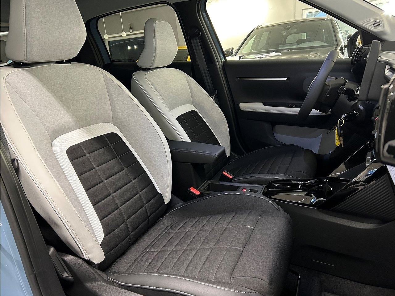 Citroën ë-C3, 113ps, 2024