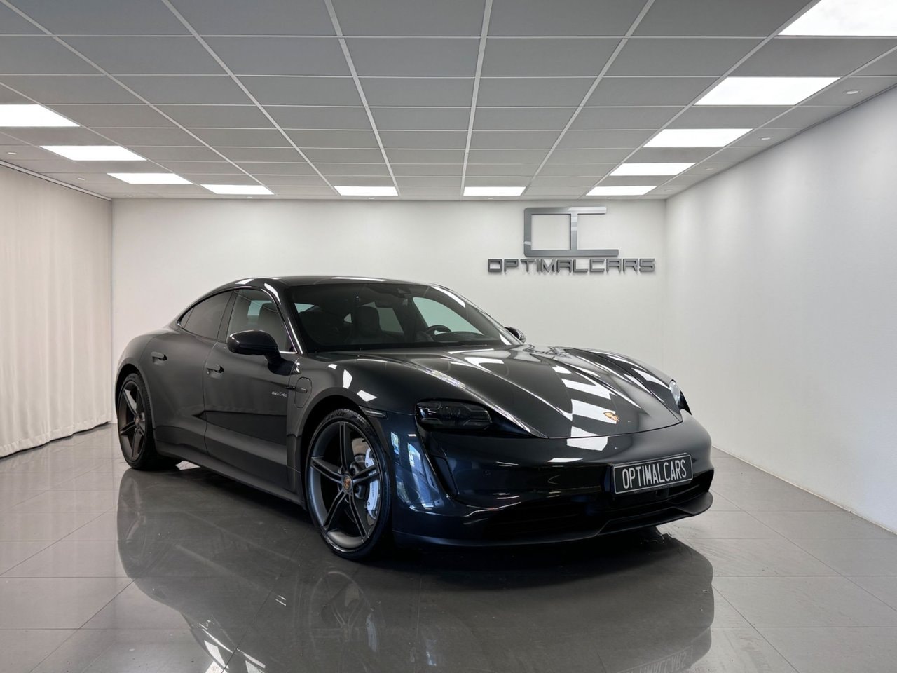 Porsche Taycan 571 л.с.