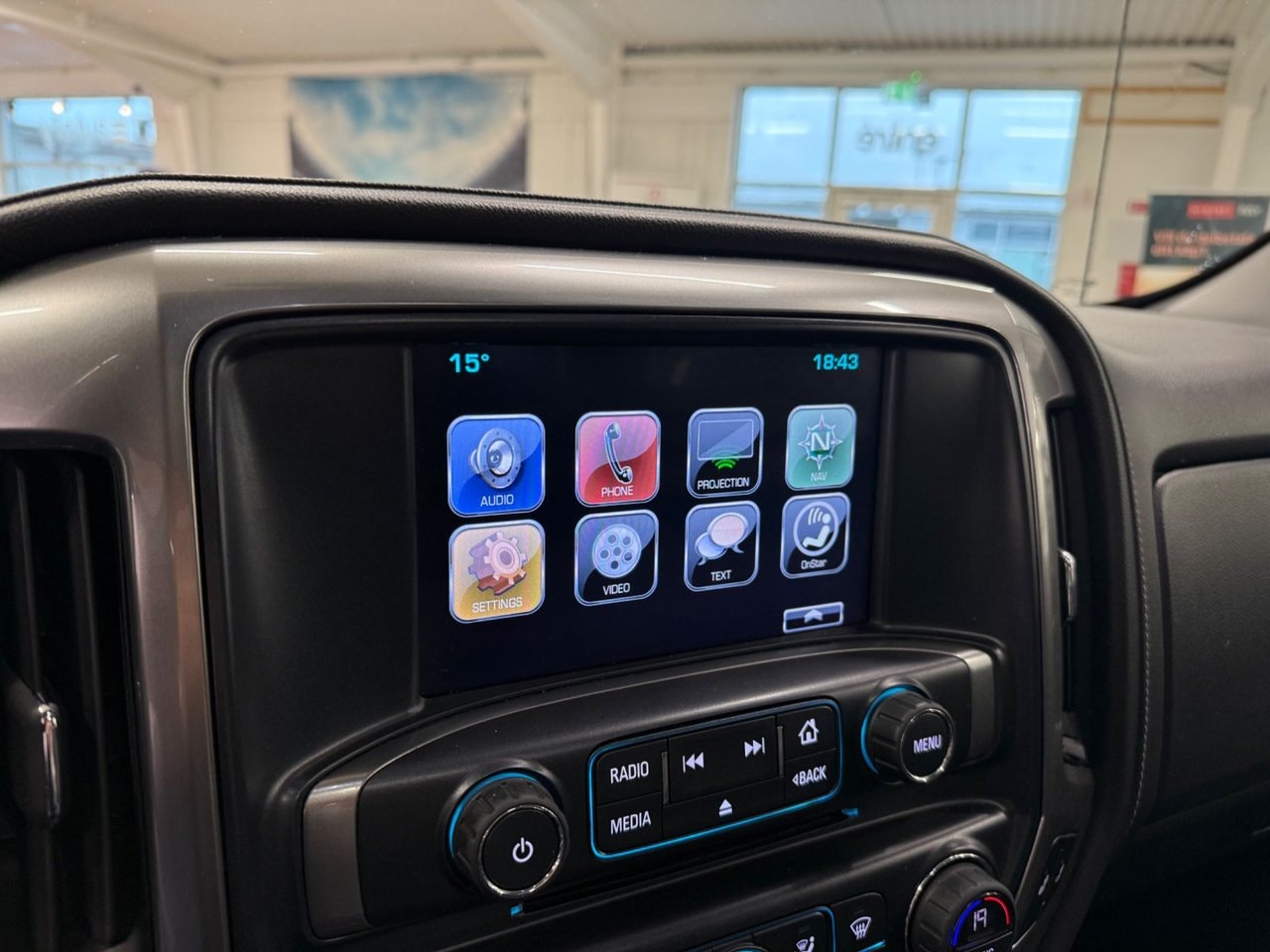 Chevrolet Cheyenne 1500 Crew Cab 6.2 V8 E85 4WD Hydra-Matic, 426hk, 2018