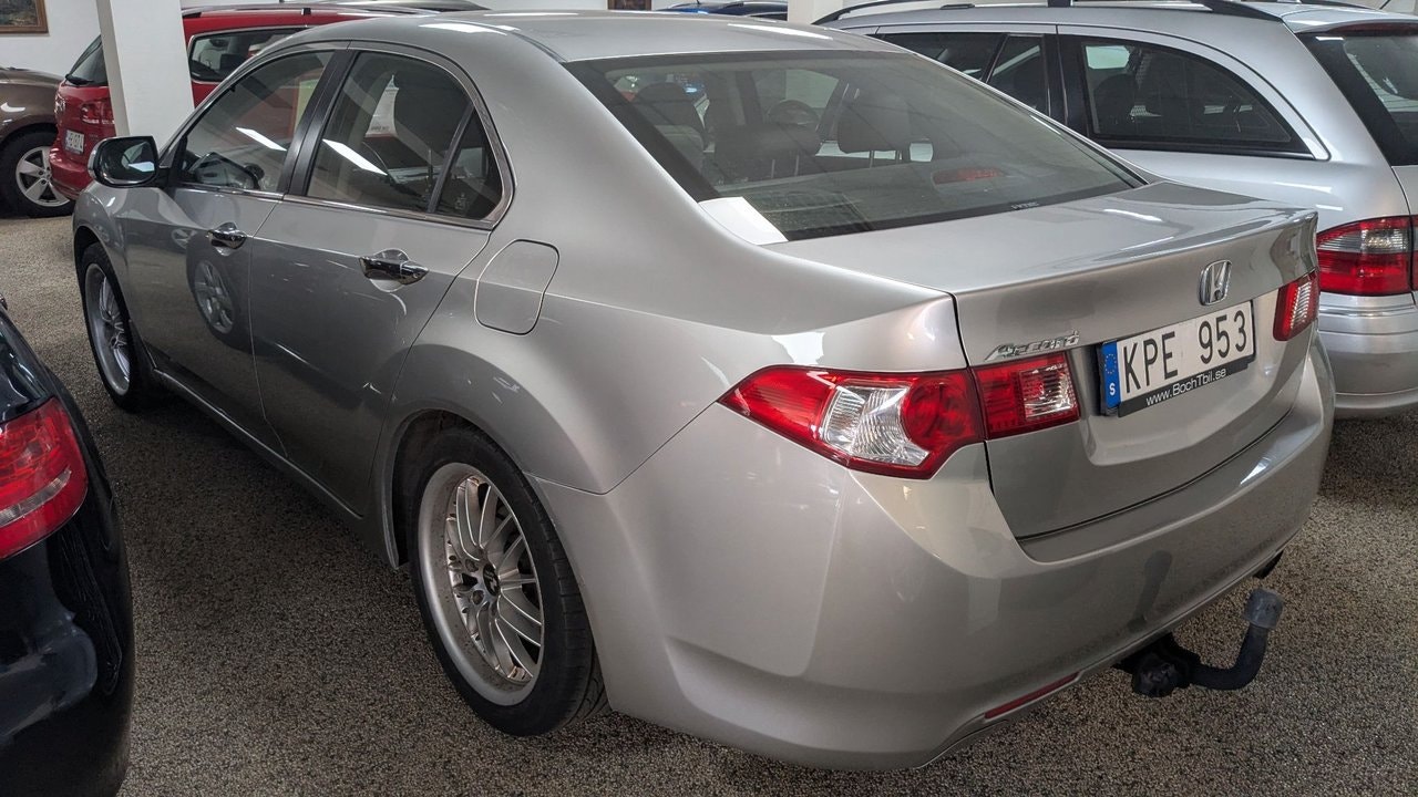 Honda Accord 2.0 i-VTEC Manual, 156hp, 2011
