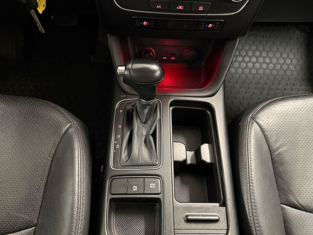 Kia Sorento 2.2 CRDi 4WD Automatic, 6-trins, 197ps, 2014