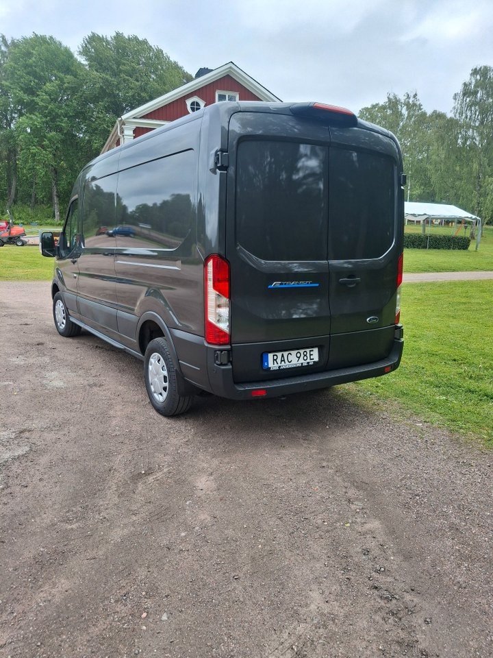 Ford E-Transit 350, 184ps, 2023