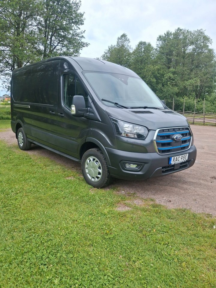 Ford E-Transit 350, 184ps, 2023