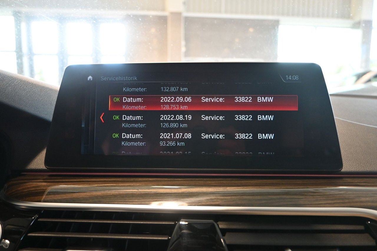 BMW 540d xDrive Touring Steptronic, 320hp, 2018