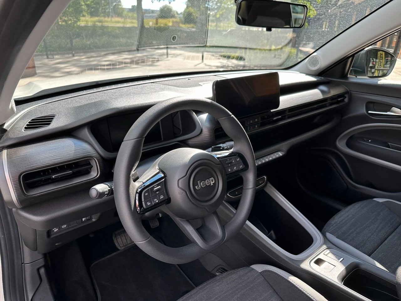Jeep Avenger e-Hybrid e-DCS, 6-trins, 100ps, 2024