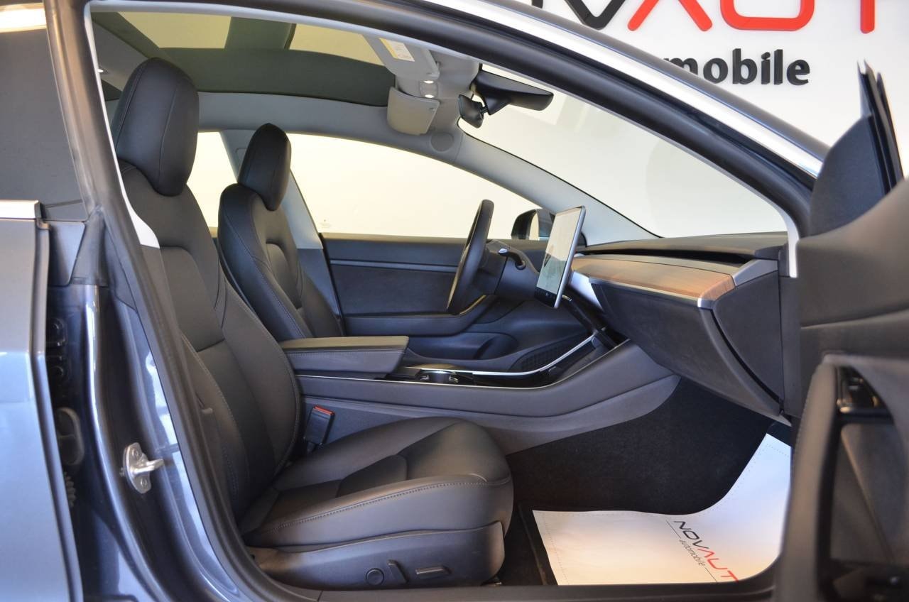 Tesla Model 3 Standard Range Plus, 325hk, 2020
