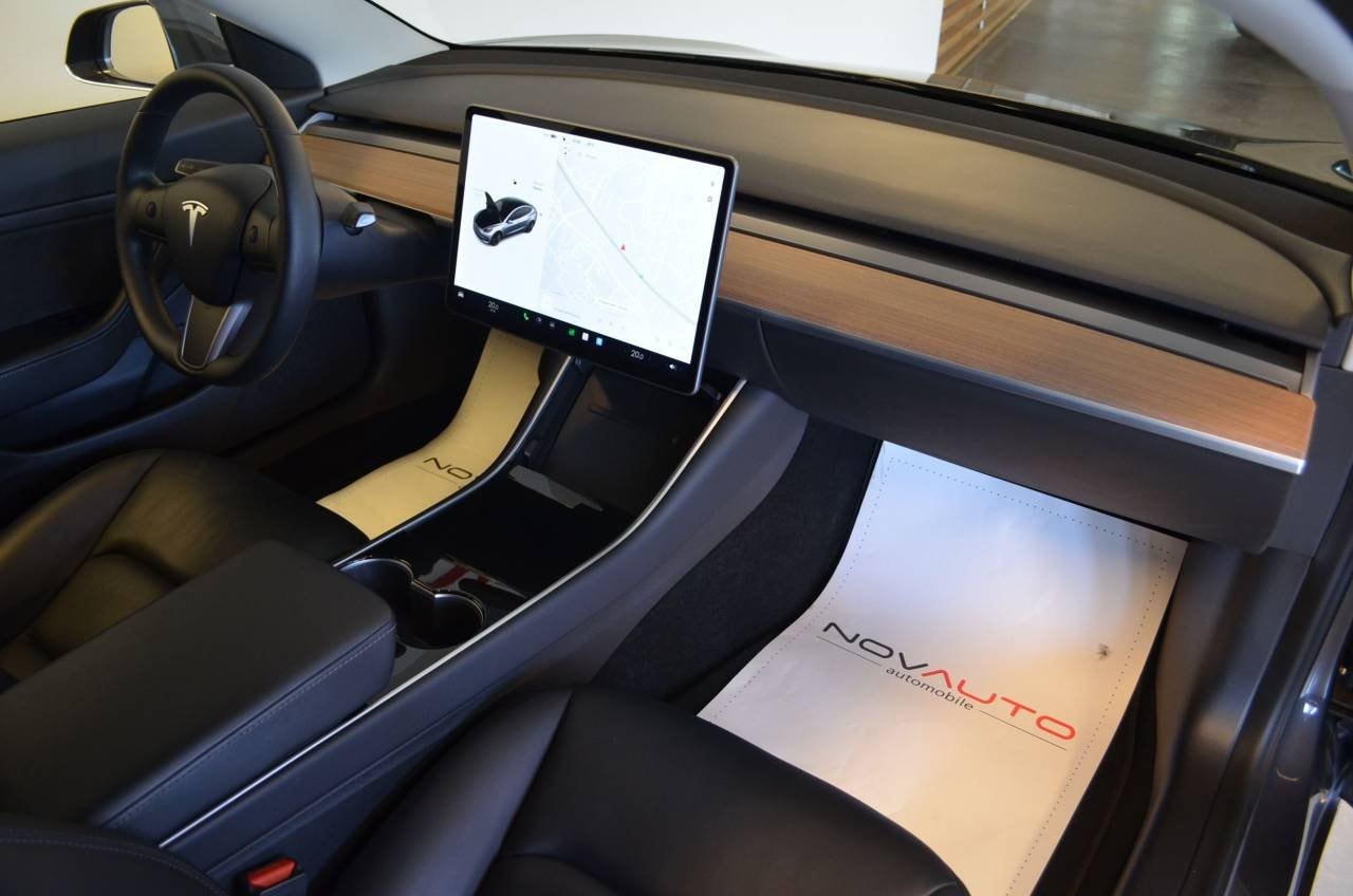 Tesla Model 3 Standard Range Plus, 325hk, 2020