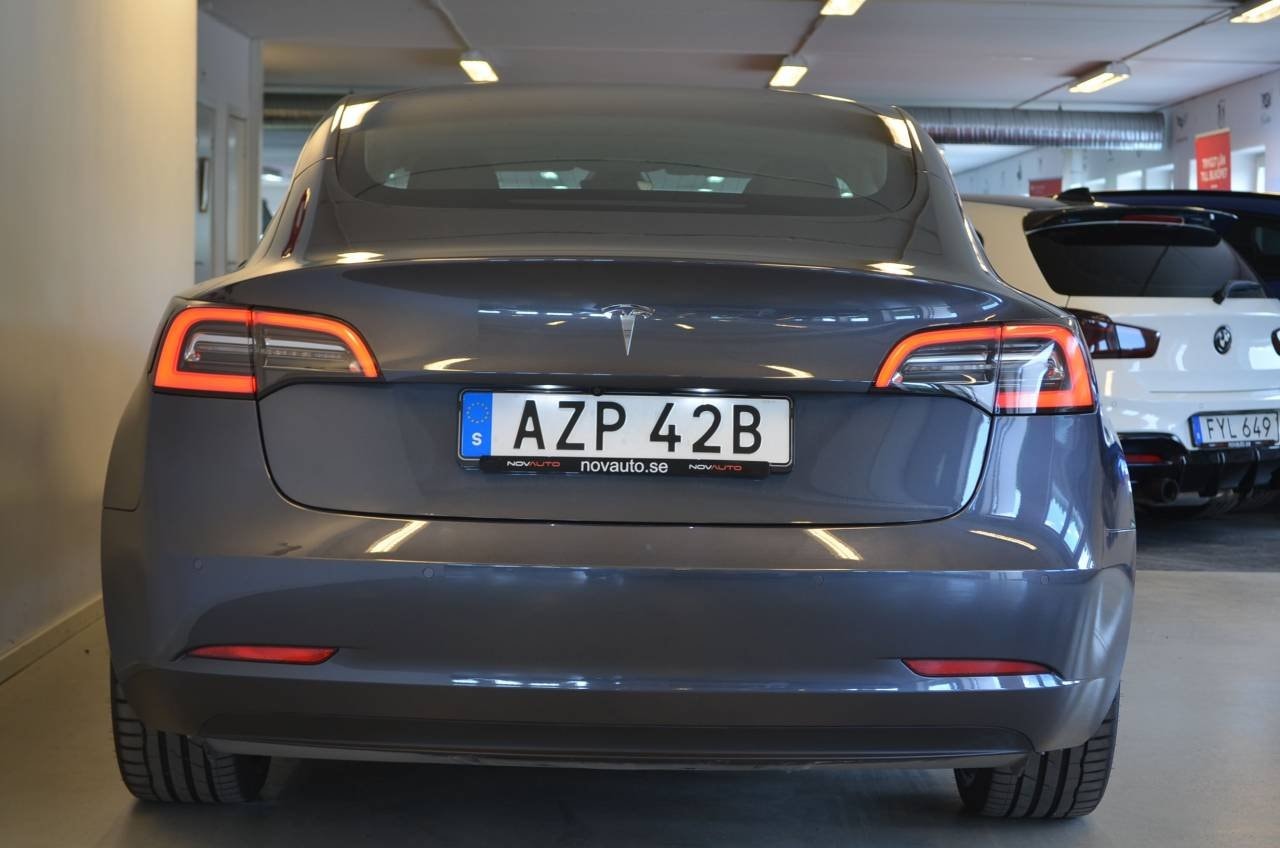 Tesla Model 3 Standard Range Plus, 325hk, 2020