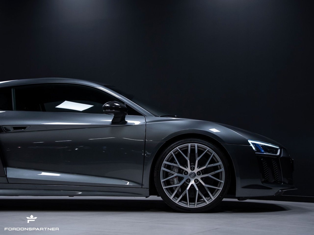 Audi R8 V10 plus 5.2 V10 FSI quattro S Tronic, 610hp, 2016