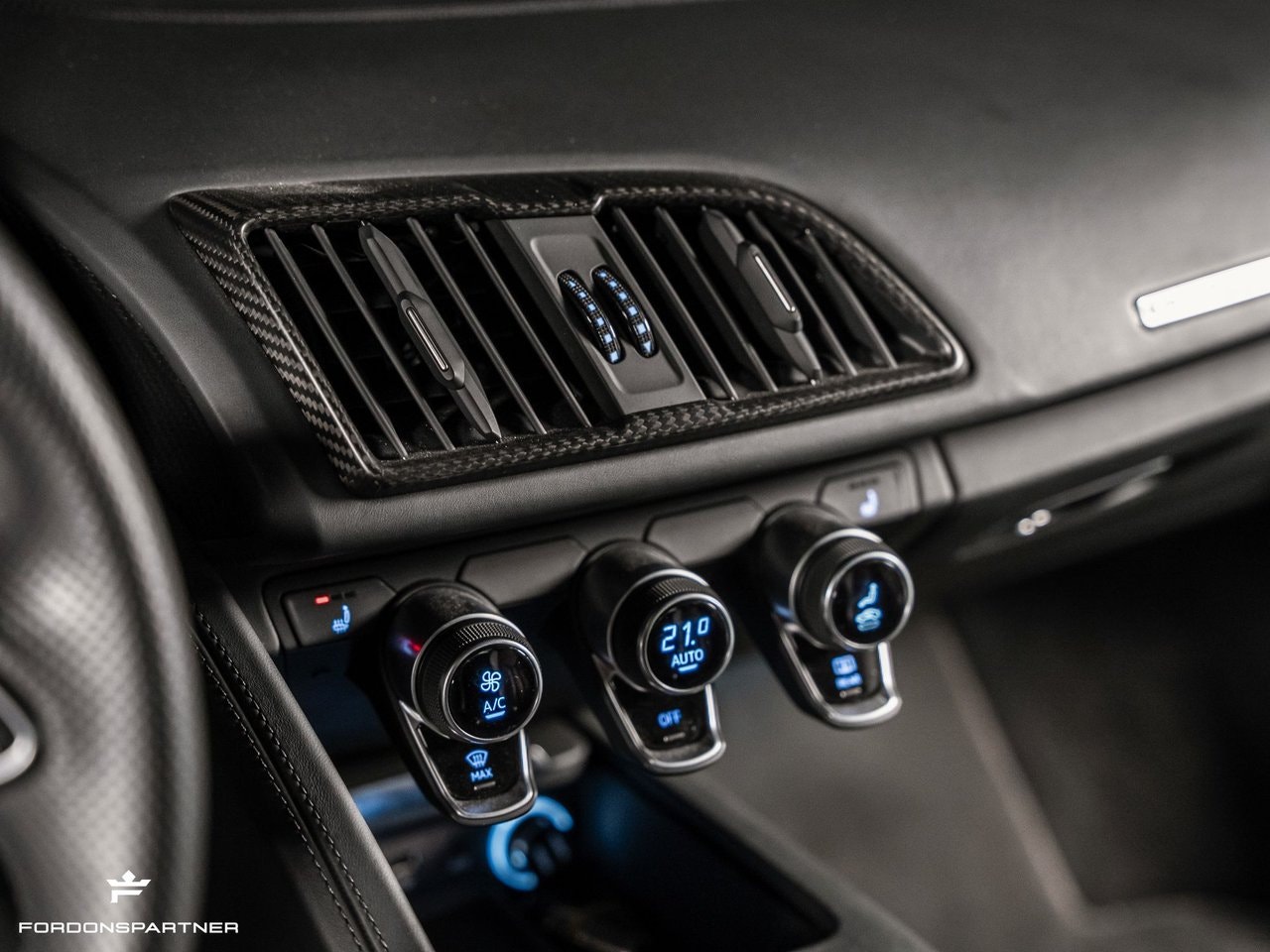 Audi R8 V10 plus 5.2 V10 FSI quattro S Tronic, 610hp, 2016