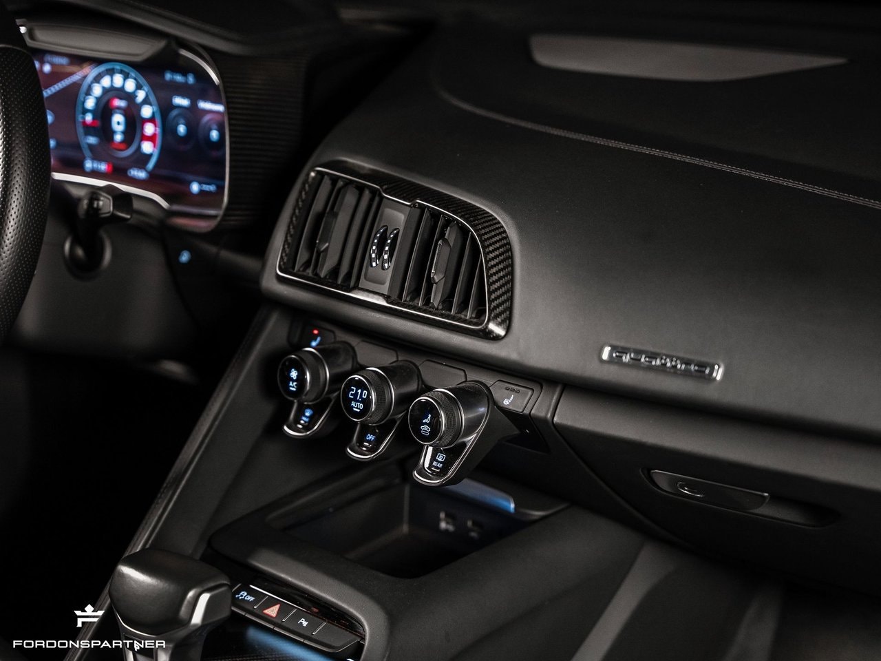 Audi R8 V10 plus 5.2 V10 FSI quattro S Tronic, 610hp, 2016