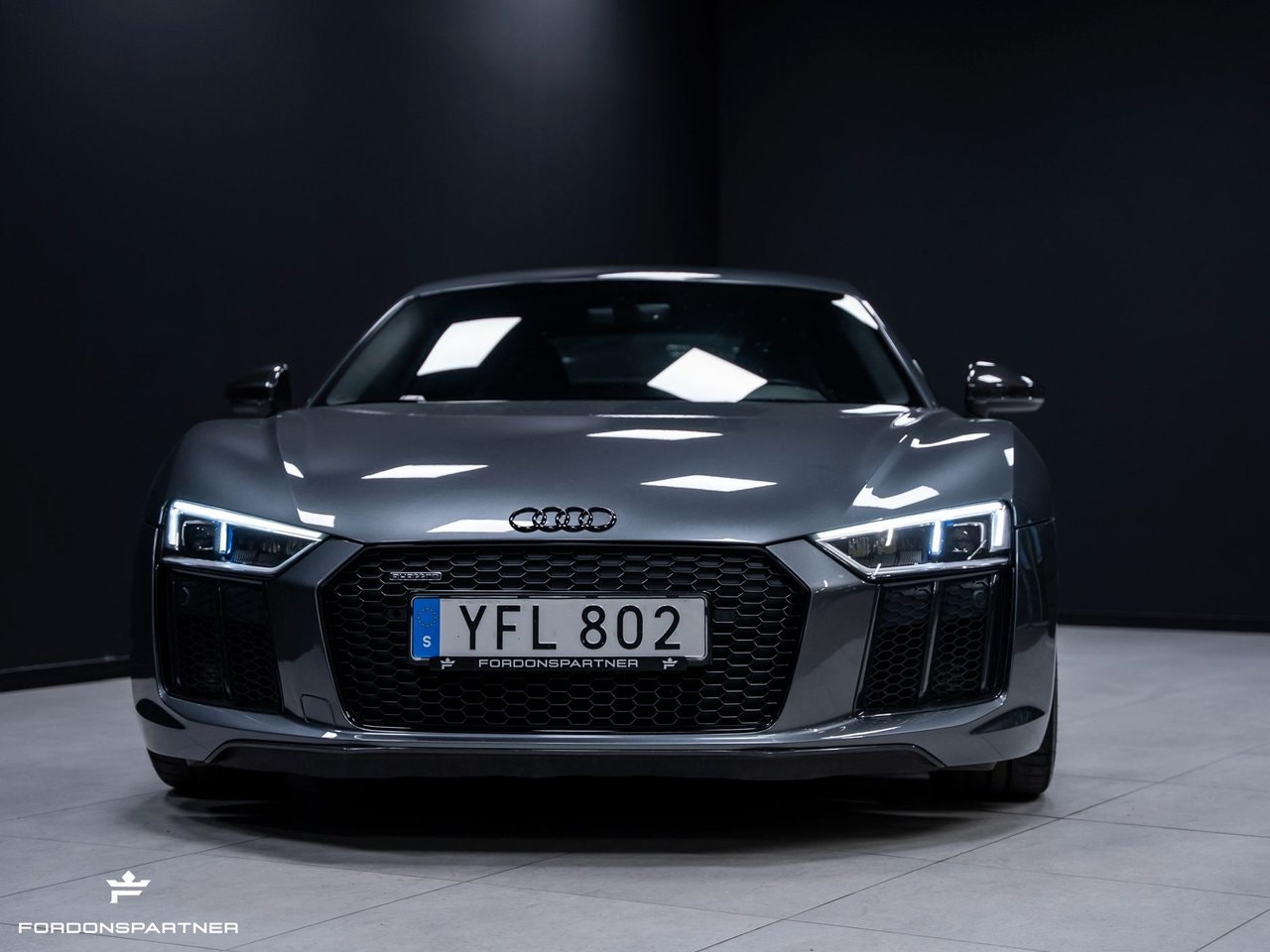 Audi R8 V10 plus 5.2 V10 FSI quattro S Tronic, 610hp, 2016