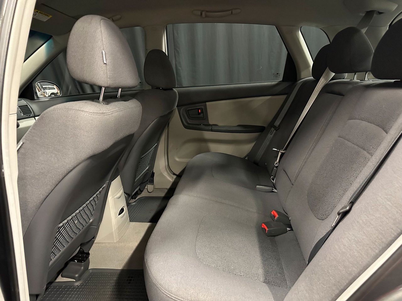 Kia Cerato Hatchback 1.6 Automatic, 105hp, 2005