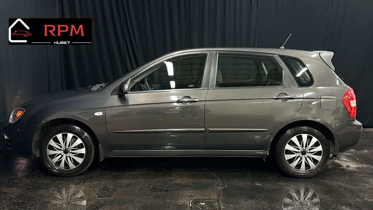 Kia Cerato Hatchback 1.6 Automatic, 105hp, 2005