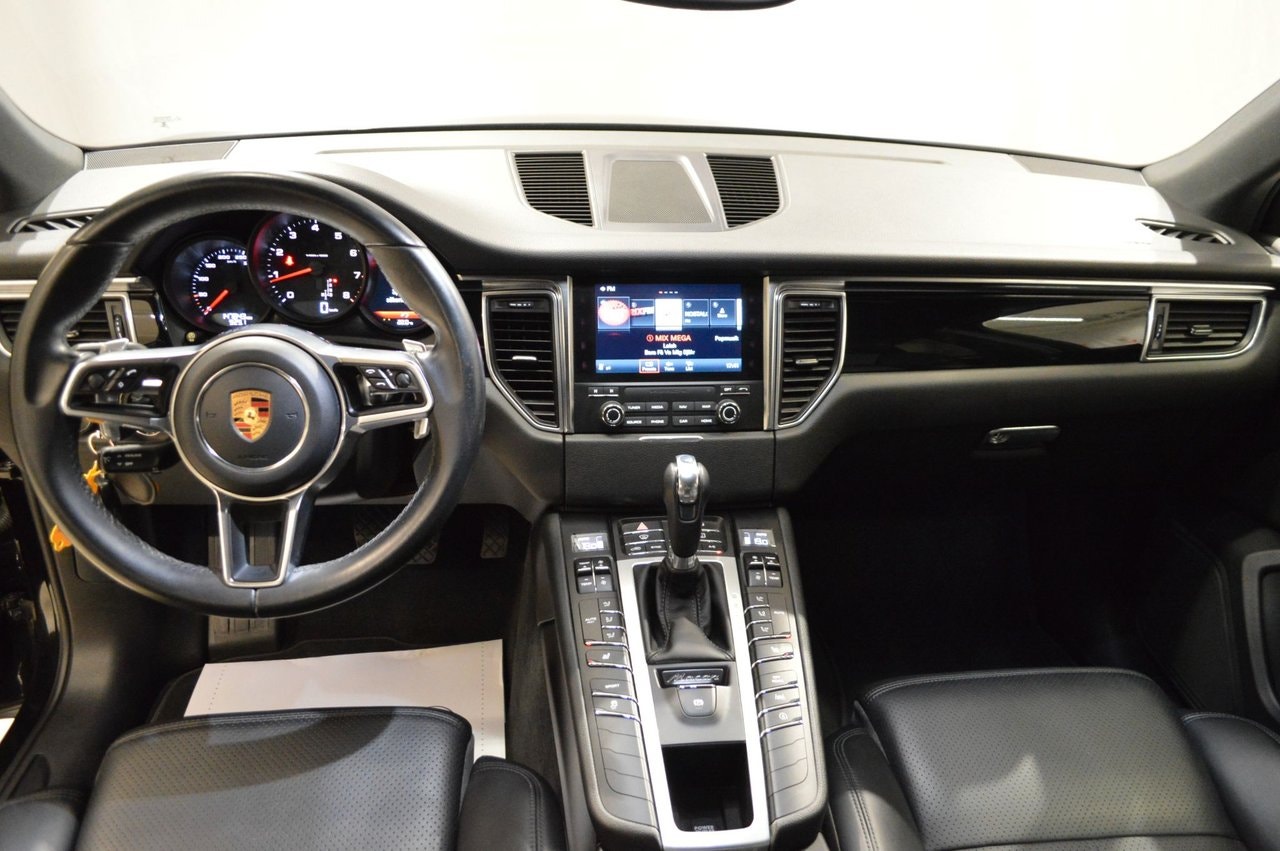 Porsche Macan PDK, 252hp, 2018