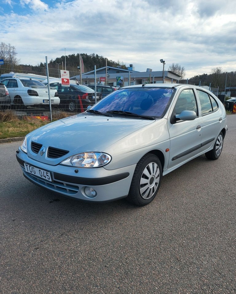 Renault Mégane 1.6 Manual, 107hp, 2002