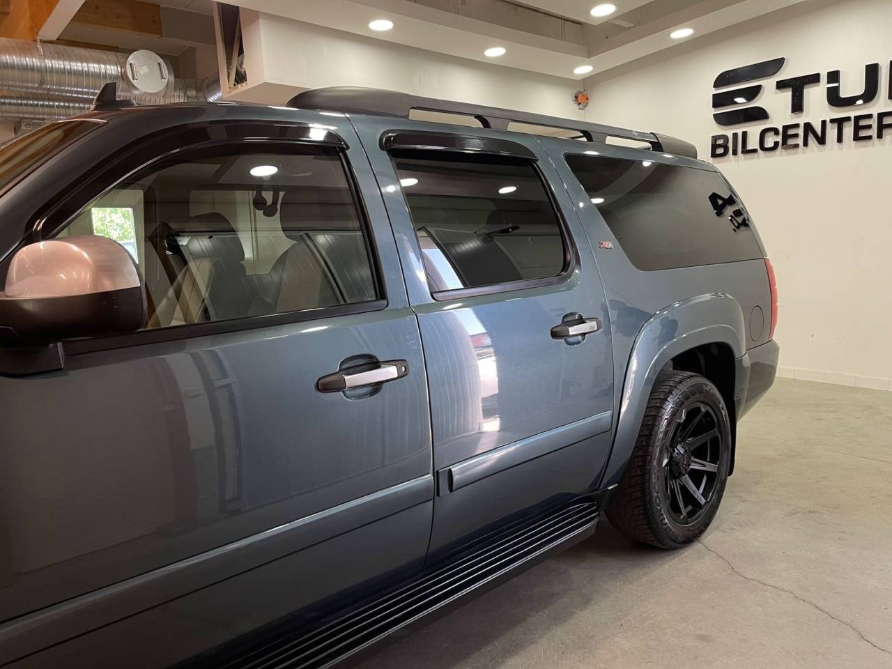 Chevrolet Suburban 1500 5.3 V8 E85 4WD Hydra-Matic, 314hp, 2008