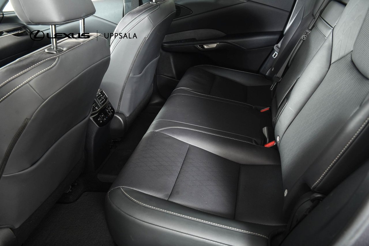 Lexus RX 450h+ E-CVT, 309ps, 2023