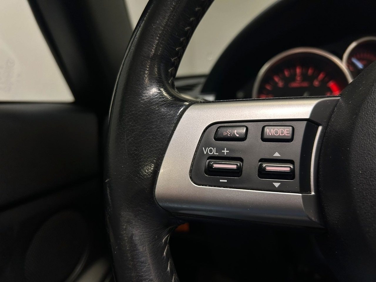 Mazda MX-5 Roadster Coupe 1.8 MZR Manuell, 5-trinn, 126hk, 2011