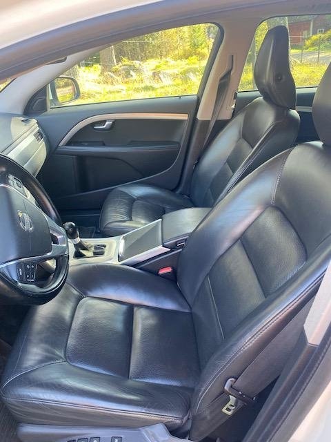 Volvo V70 D5 Manuell, 6-trinn, 215hk, 2014