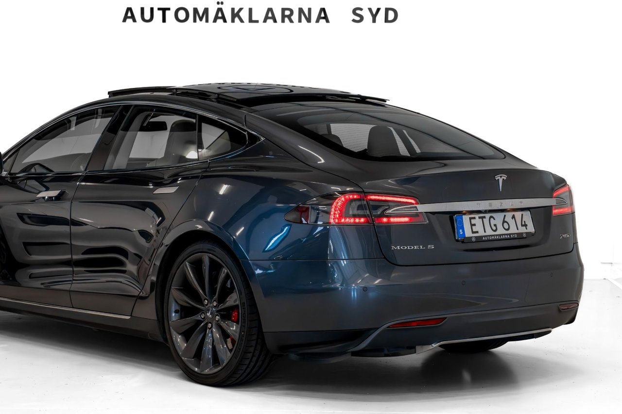 Tesla Model S P85D, 511ps, 2015