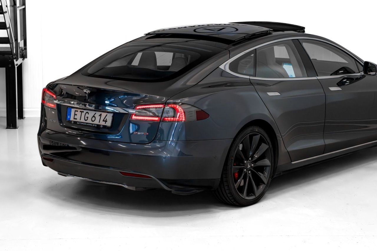 Tesla Model S P85D, 511ps, 2015