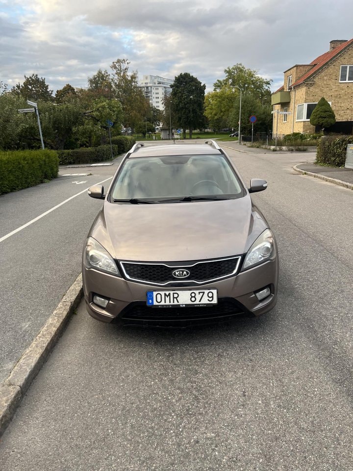 Kia cee'd_sw 1.6 CRDi Manuell, 128hk, 2012