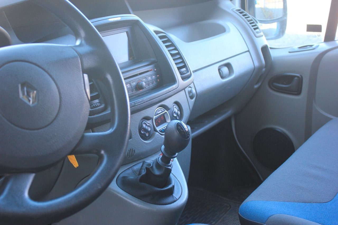 Renault Trafic Van 2.9t 2.0 dCi Manual, 114hp, 2014