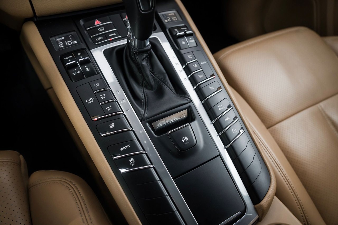 Porsche Macan PDK, 252hp, 2018