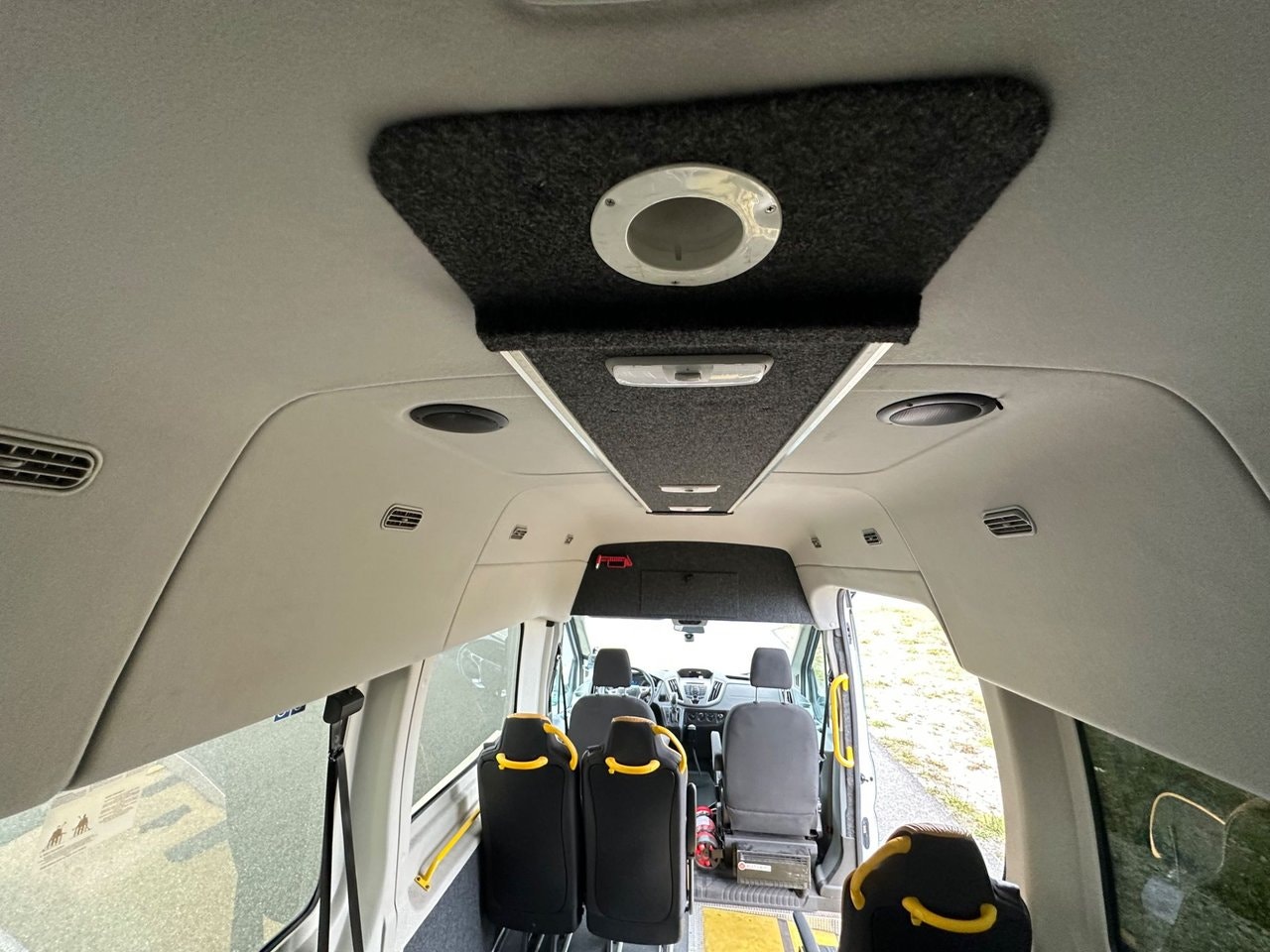 Ford Transit 350 Combi 2.0 TDCi SelectShift, 6-trins, 130ps, 2018