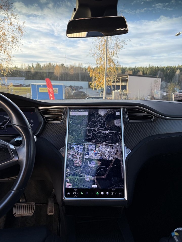 Tesla Model X 100D, 423hp, 2018