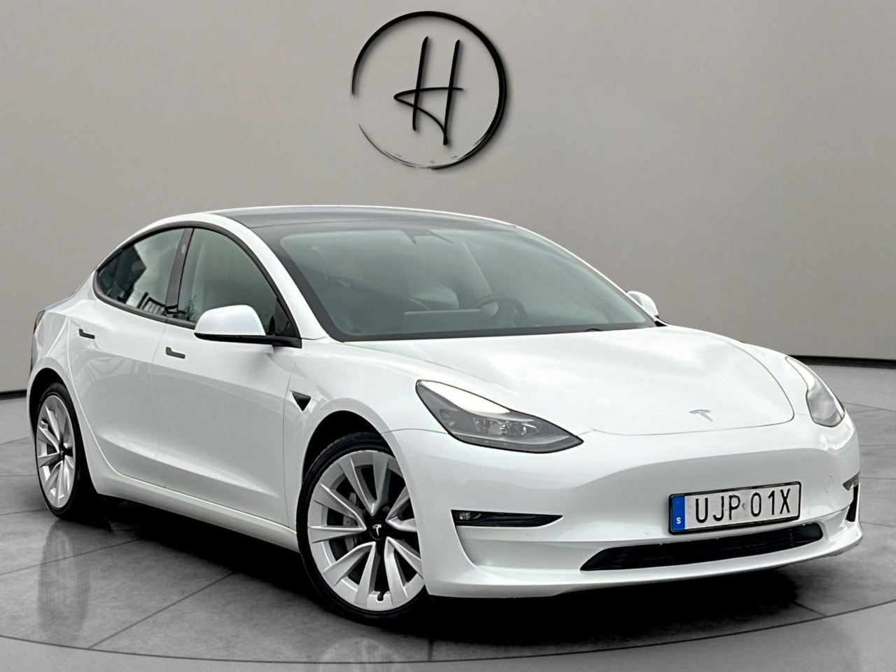 Tesla Model 3 441 hp