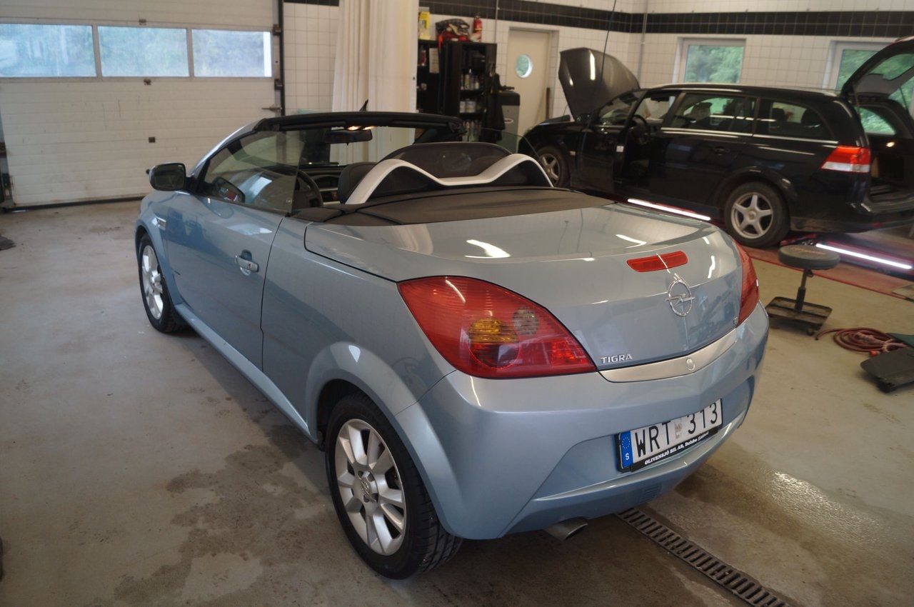 Opel Tigra TwinTop 1.8 Manual, 5-trins, 125ps, 2005