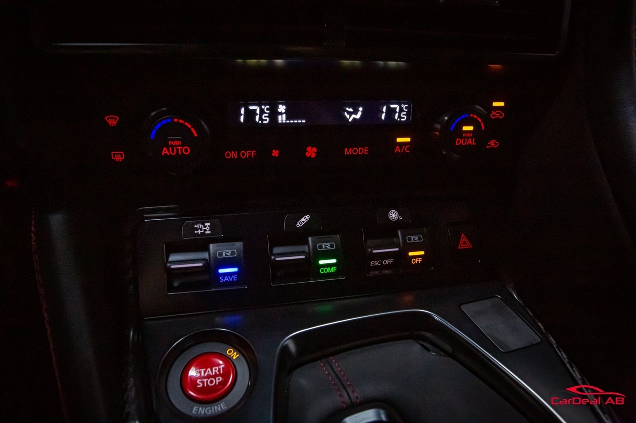 Nissan GT-R 3.8 V6 4x4 DCT, 570hp, 2018